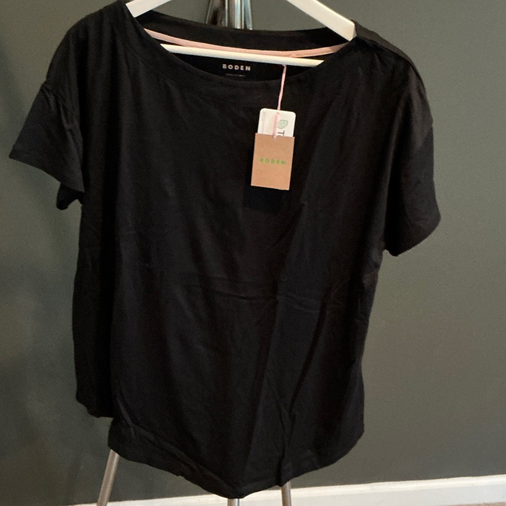 Boden Classic Black Short Sleeve Top
